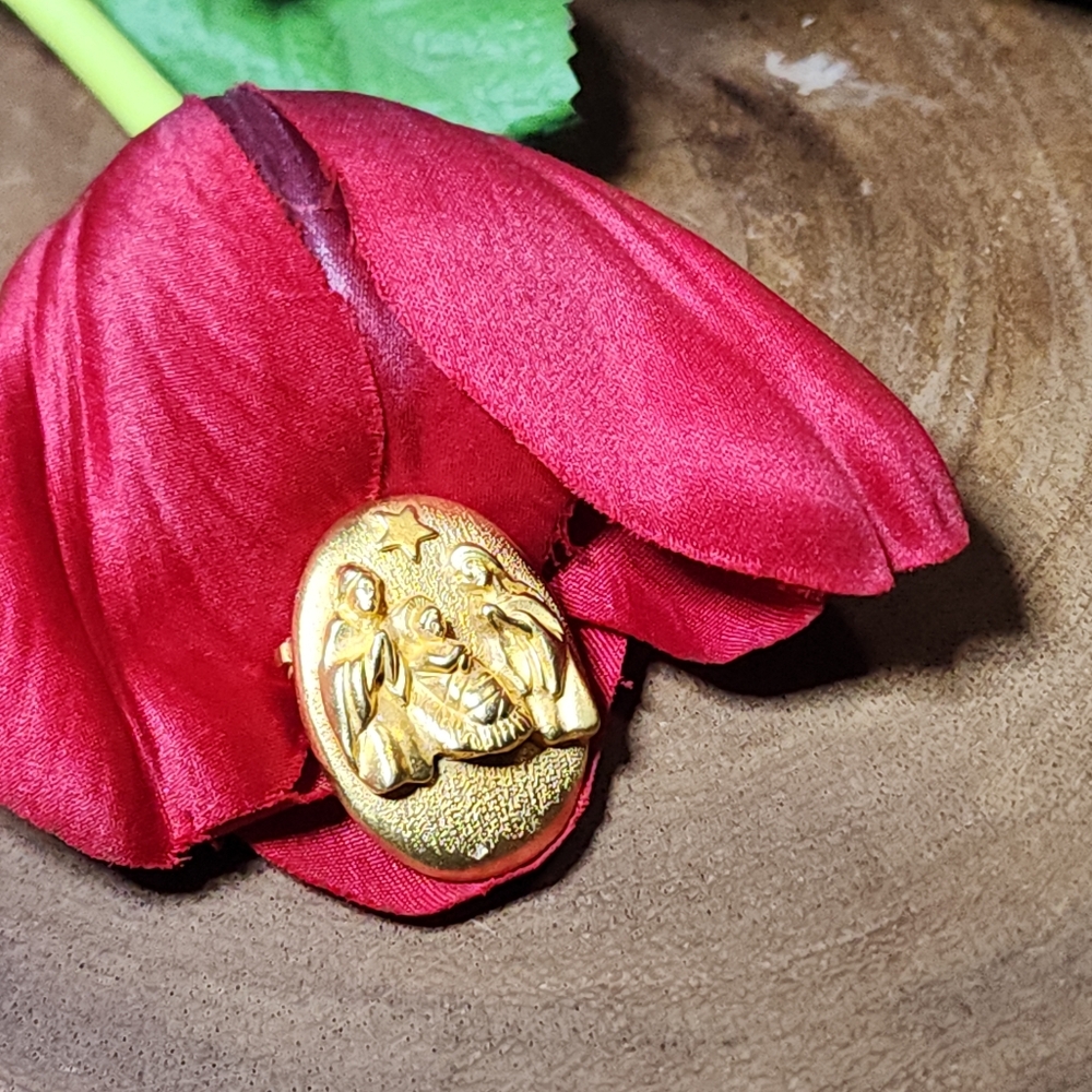Vintage Gold-Tone Holy Family Brooch